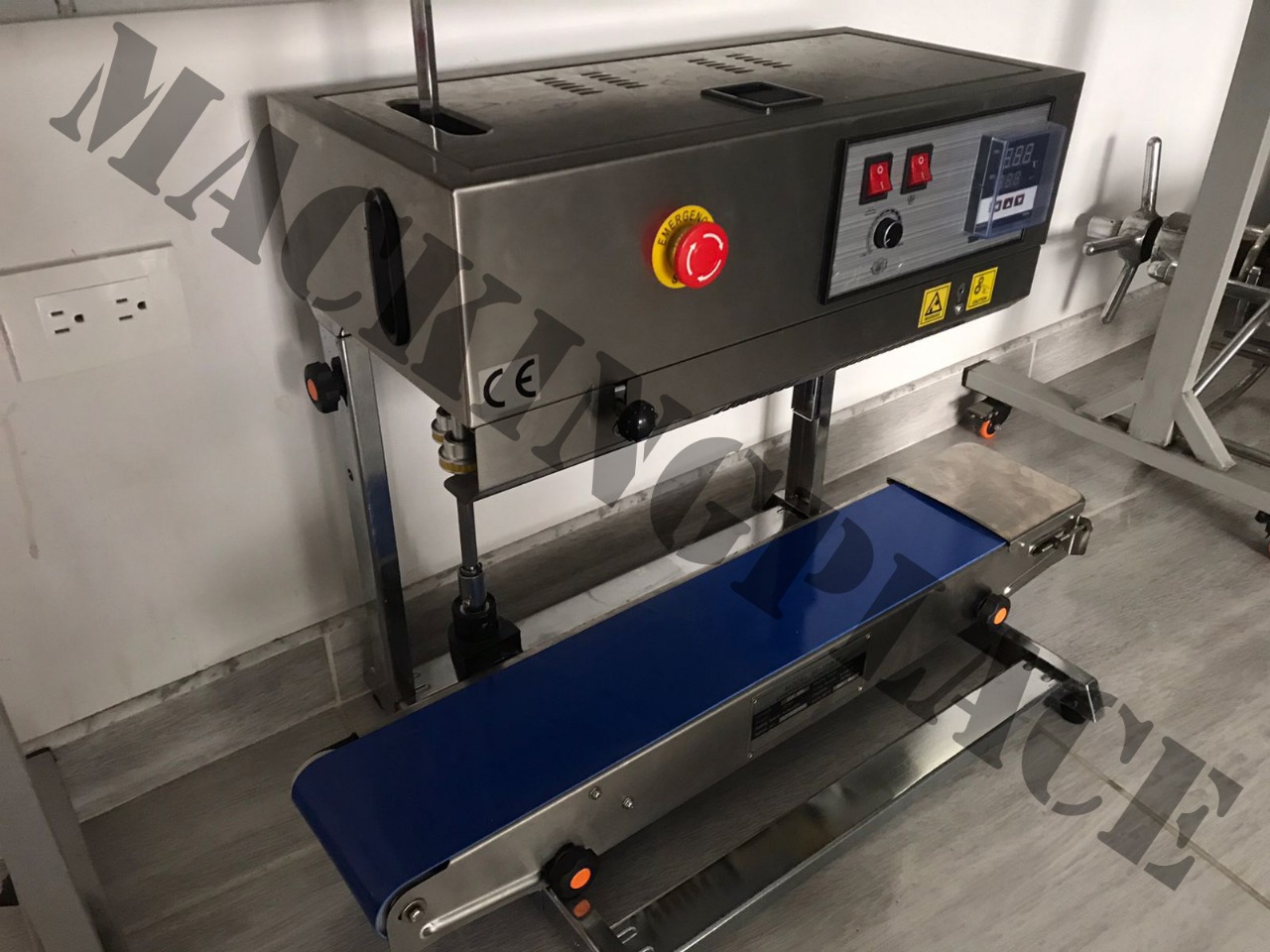 Miniatura de Selladora de Bolsa Continua DBF 900LW/220V